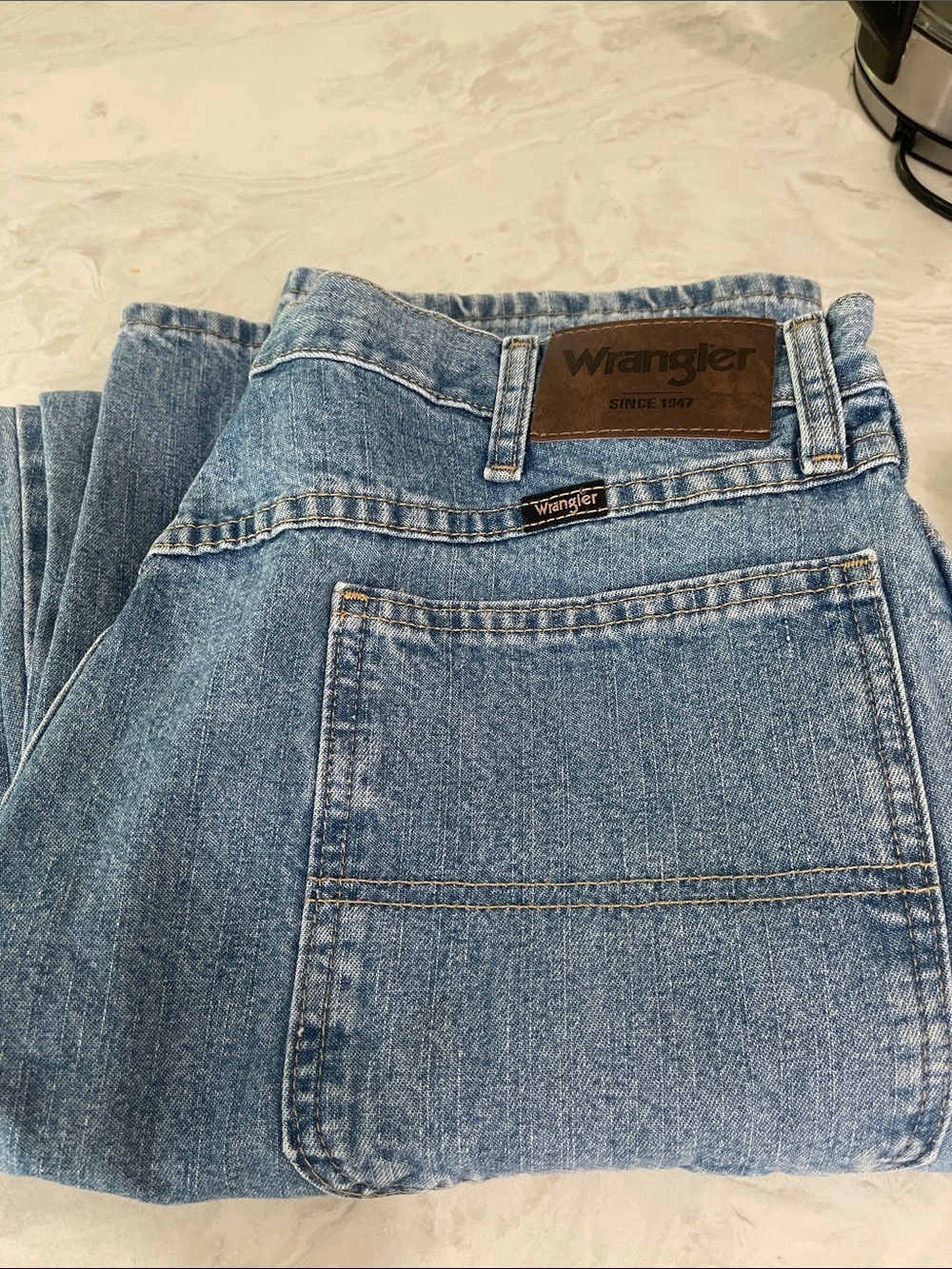 2 Wrangler carpenter rugged work cargo blue denim jeans size 36 x 34 - Picture 5 of 9